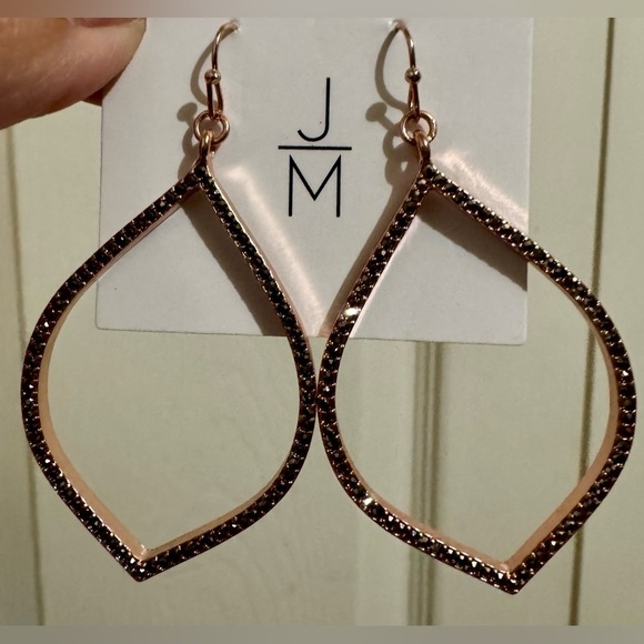 JM Collection Rose Goldtone Rhinestone Drop Earrings! Stunning NEW Stunning! - Picture 1 of 5